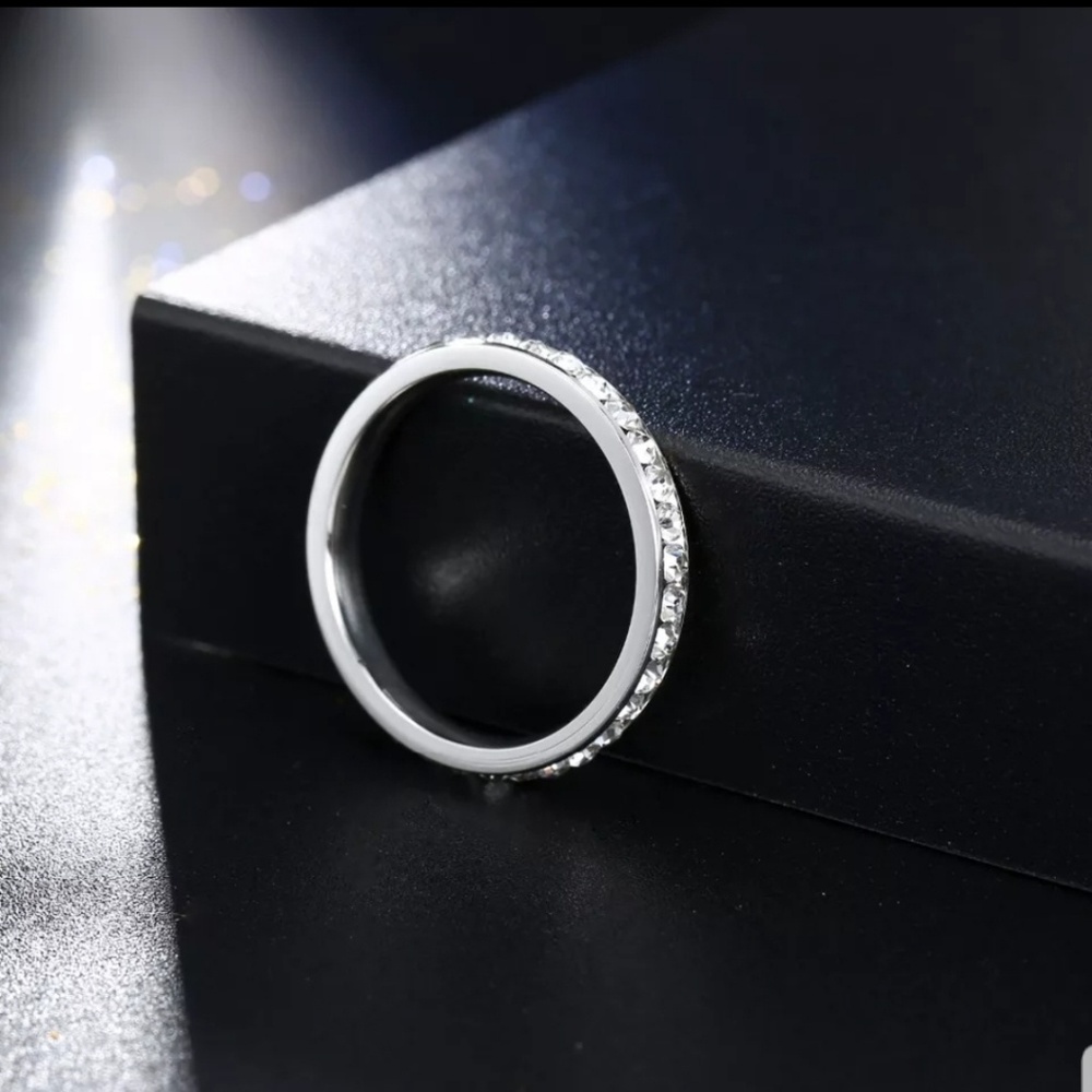 Crystals Ring Jewelry For Women - Picture 4 of 6